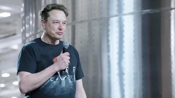 马斯克刚否认上岛,就被女儿“大义灭亲”:她向法庭提交了文件