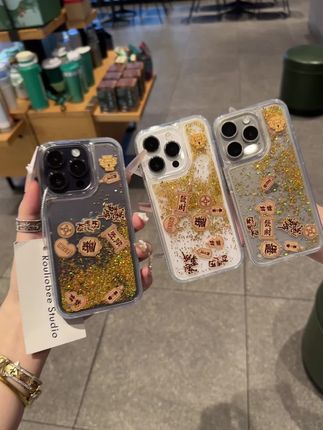 真的好爱啊~金光闪闪的流沙手机壳#这个手机壳真的长在我心巴上了 #快分享给你的好友 #是时候安排一下了 #高级感 #这也太好看了
