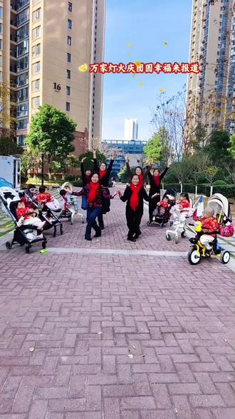 骏马踏春归,灵马来送福,嘉年启顺途。愿所求皆如愿,所行皆坦途,岁岁常欢愉,祝家人安康常伴,亲友温情不散,岁岁长安宁。#过年了过年了 #2026马年大吉 #生命在于运动💪💪 #奶奶带娃