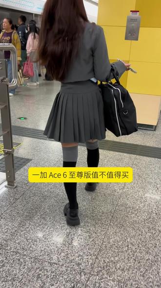 徒有风扇没有用,两个肩键不够用,一加Ace6至尊版给你全套解决方案#一加ACE6至尊版 #游戏手机 #手机测评 #一加 #coloros16