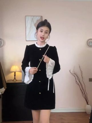 超显瘦连衣裙#微胖女生 #微胖穿搭#热力感穿搭#如何时髦入冬#秋冬慵懒感穿搭