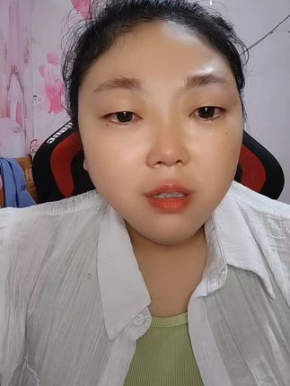 从老公去天堂的那一天,我就一直都瘦,比人家的欺负,被丢在半路上的人这一路走来真的很难,命运的捉弄让我和孩子失去了家里唯一的依靠,从此没有了依靠,孤儿寡母相依为命,算好单亲妈妈,再也没得以前的笑容,😭😭😭😭😭#抖音推广作品热门#关注我正能量短剧#同城热点热门发现推荐