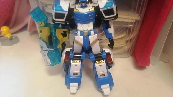 谁⚡️叫⚡️你⚡️那⚡️么⚡️玩⚡️变⚡️形⚡️金⚡️刚⚡️的⚡️!#变形金刚 #抽象 #炫卡斗士 #红蜘蛛 #致歉一切 @超级山寨王 @我叫汐萌那昨了 @炒豆芽