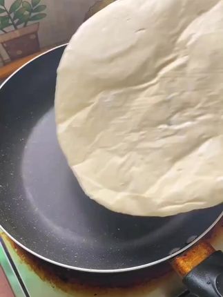 以后想吃手抓饼不要再去排队了 十月稻田的新品在家5分钟就能搞定 早餐来一张好吃方便又营养 #早餐饼#早餐半成品 #美食推荐 #手抓饼 #美食vlog