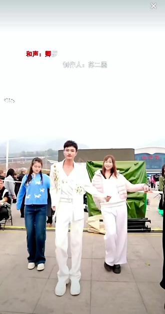 唱的好跳的好#才艺展示表演 #团队优秀 @户外唱歌磊12月21号生日庆 @杨昊📯 11日晚20:30大舞台播❣️ @🐝户外唱歌耿耿🍀 @🐝户外唱歌浮云🍀