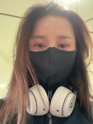 今天到上海了,每次一到上海就意味要离开了。这次我回来很幸运赶上了国庆节。所以决定再多待几天。我堂姐在上海,但是我每次都来去很匆忙,没时间和她好好聚一下,这次正好是个机会。