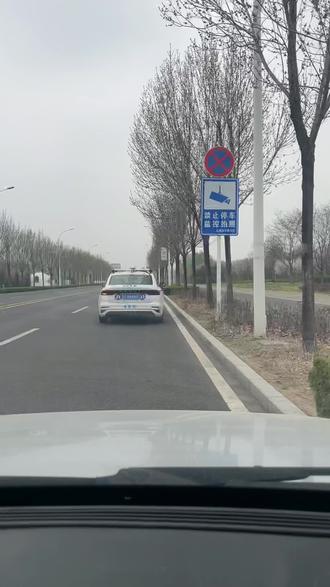 服务中心考场一号线第二个考生的考试全程