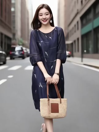 #暑假出游穿搭 #夏日中性风穿搭日记#自带松弛感的慵懒风穿搭 #摆脱路人感的小个子女生穿搭 #轻松get夏日淡人穿搭 @抖加🔥上热门🔥dou+🔥热点宝