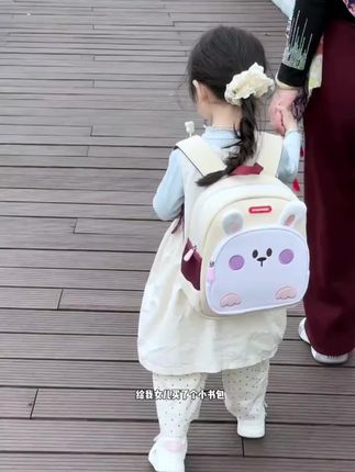 这个小书包真的太可爱了,科巢家的,品质嘎嘎好,容量大又轻便,背久了也不累#儿童书包 #幼儿园 #入园准备 #母婴好物#开学必备