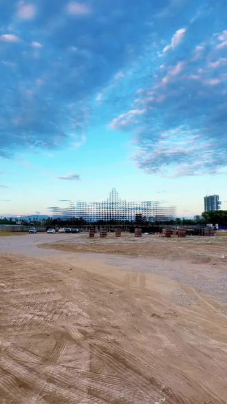 猜猜VAC电音节,把舞台“种”在了谁家门口?答案就在这个横扫视频里。🤩 2025 VAC电音节。演出时间:2025.12.31-2026.1.1。 演出地点:三亚海棠河生态公园旁。#vac电音节 #电音节#跨年#百大dj #旅行推荐官