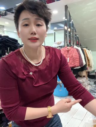努力不一定能暴富,但至少能避免穷得稳定,这波不亏~#上热门 #同城 #时尚穿搭 #淑女