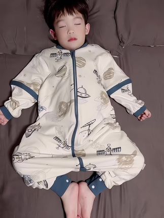 养孩子,已经不是吃饱穿暖的时代了 当妈后才真正理解那句 爱是尽力而为仍觉亏欠 #宝妈情感共鸣#我的男孩 #全职妈妈#儿童家居服 #高品质童装