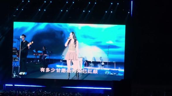 这歌比线上好听多了啊 #黄龄 #苍生 #北碚华夏之音 #华夏之音