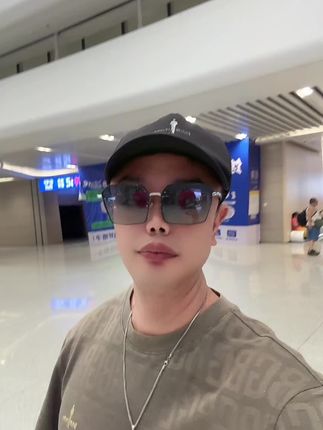 在松江站出发去深圳玩几天