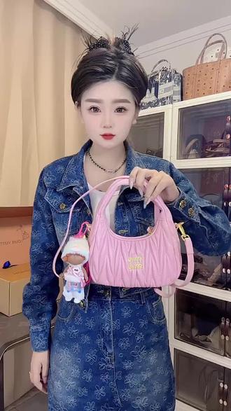 你知道miumiu褶皱hobo的细节点吗#miumiu褶皱hobo包#miumiu包包#包包推荐