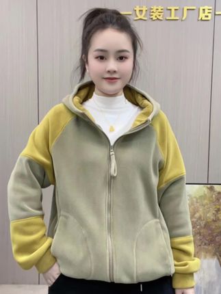 【沐沐】春秋新款时尚休闲百搭双面澳粒绒减龄加绒撞色连帽拼色外套新款外套#时尚百搭外套#外套穿搭
