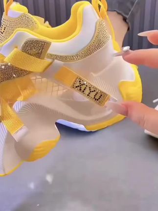 网红爆款时尚水钻休闲老爹鞋女2025夏新款厚底网面透气百搭运动鞋#网红爆款时尚水钻休闲老爹鞋女2025夏新款厚底网面透气百搭运动鞋#