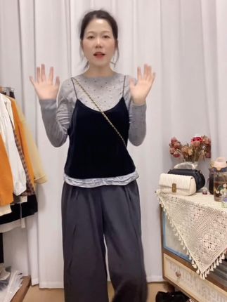 波点打底衫丝绒吊带两件套气质长袖韩版百搭显瘦上衣#夏季穿搭 #今日穿搭 #只做高品质 #懒人必备 #正能量