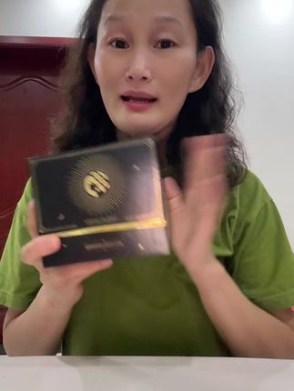 沪兮女王,玻色因塑颜抗皱紧致面霜,玻色因纯度大于98%,有效改善面部皱纹细纹,令肌肤呈现光滑细腻美感👍👍👍