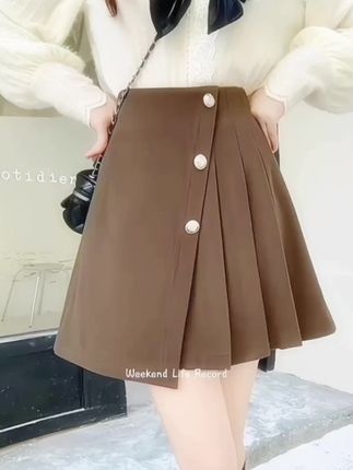 #休闲穿搭 #气质女装 #时髦穿搭 #短裙