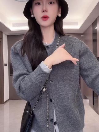 【谁穿谁好看】韩系高级感搭配一整套入秋穿搭小个子针织套装拼接减龄上衣半身裙#高级感穿搭 #今日分享 #抖音流量推广