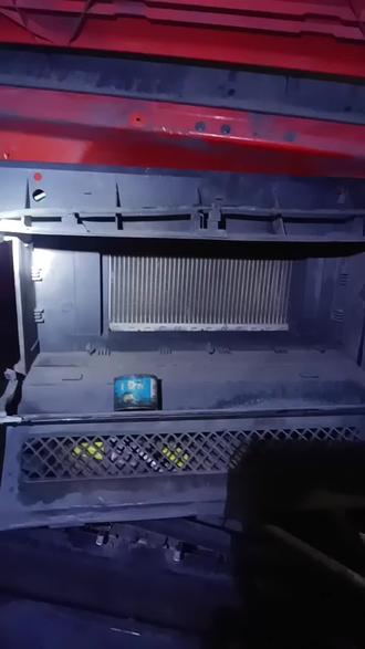 #同城热门 汕德卡更换暖风电机完美收工