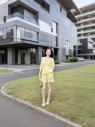 夏季穿搭一整套时尚套装女装2025年夏季新款钉珠衬衫短裤两件套#遮肉显瘦 #夏季穿搭 #夏天该有的样子