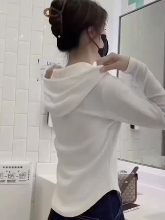 (现货秒发)春秋新款大码胖mm减龄显瘦正肩连帽卫衣女加厚打底衫
