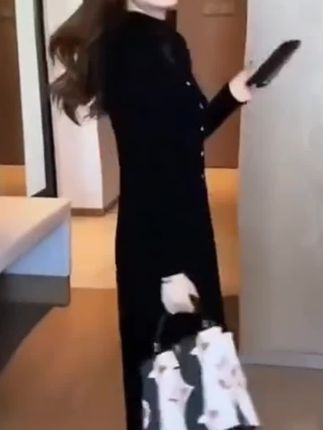 蕾丝针织春秋冬修身连衣裙中长款女装过膝气质百搭黑色显瘦打底裙