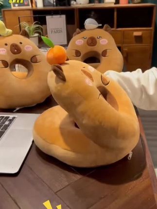 卡皮巴拉午睡枕趴睡枕小学生办公室睡觉神器儿童桌子午休枕头抱枕#午睡枕