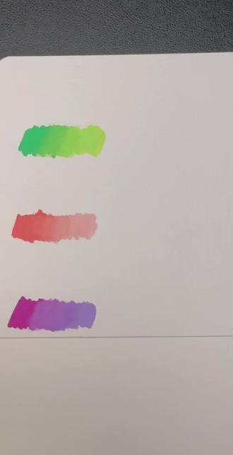 |3种方法画渐变色|
附→详细过程
#丙烯马克笔 #跟着抖音学画画 #渐变色教程 #画画 #每日画画打卡