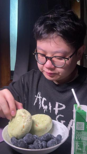 减脂vlog,第五天! 感冒了建议好好休息,健身过度消耗,病毒反而乘虚而入,虽然不去健身,吃饭还是要保持减脂饮食好好吃哈~#感冒了就好好休息 #自律为了更好的自己 #减肥日常饮食 #减脂vlog #真实生活分享计划