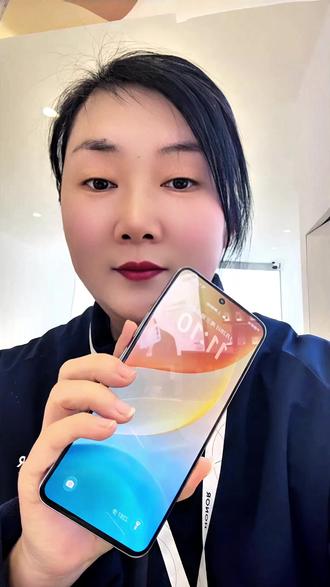 荣耀手机的锁屏竟然还能这样玩 #荣耀手机 #荣耀手机的一百种打开方式 #玩机技巧 #手机推荐