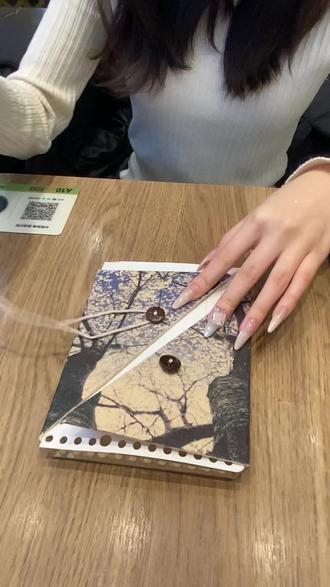 与人与物 弥足珍贵@seoasinnn_
#手工 #尼泊尔手工本#方大同