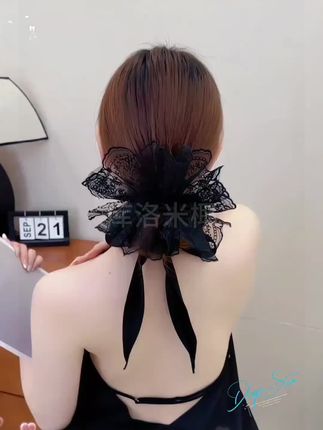 #大肠发圈 #简单好看发型 #头饰发饰 #美出高级感好物推荐 #dou+上热门 @DOU+上热门 @扶持流量涨粉丝快🌹🔥❤👍🏻👩