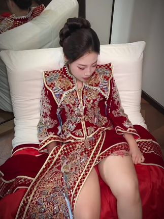 下班喽#结婚 #中式秀禾 #我要上热门🔥#试纱 #结婚