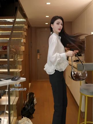 #衬衫穿搭 #温柔风穿搭 #百搭上衣