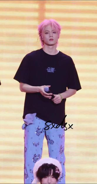 12-28 新音 刘耀文《街舞少年》+《卡拉永远ok》直拍@时代少年团-刘耀文 #刘耀文