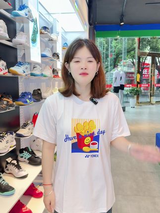赶紧点击下单吧 #尤尼克斯#康发体育#打羽毛球#羽毛球鞋#220CR