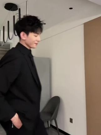 cleanfit 黑色西装外套男款春秋季男模穿搭韩系高级感休闲西服套装