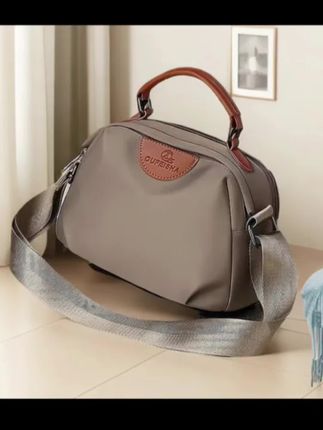 单肩包肩包气质单肩韩版女士包轻奢少女设计感手提斜挎包 #气质单肩包#轻奢女包 #少女设计感包包#新款时尚斜挎包#单肩包手提斜挎包