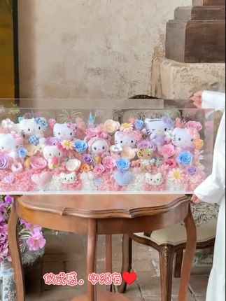 #礼物 #hellokitty #情侣 #永生花