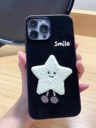 星星月亮刺绣壳好可爱啊!毛绒布手感细腻舒服~朋友我们一人一个你用星星的~我用月亮的#爱了爱了#手机壳#可爱到爆炸#手机壳推荐# 苹果手机壳#好物推荐🔥