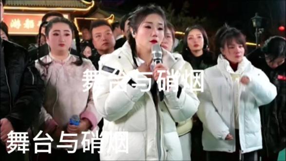 网红直播与资本逐利。