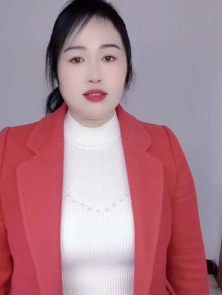 新郎母亲听我劝,不要太伤心难过了,儿子已经去了远方了,没有办法了,你自己身体要紧,要照顾好自己身体,新郎妈妈你要振作起来!