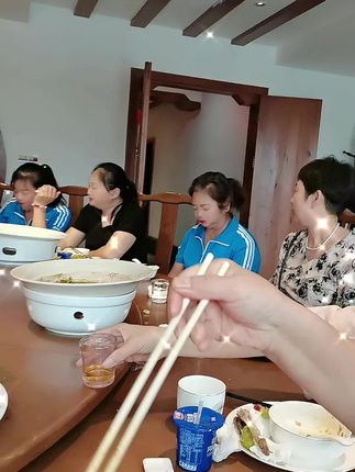 #快乐聚餐 祝大家每天玩的开心。
