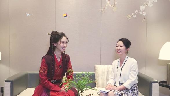 金晨第一次来仪征,开口第一句就是“空气很好”!她说这里很恬静、生态好、让人有安全感~专访切片来了!
#金晨 #仪征城市宣传片 #枣林湾音乐节