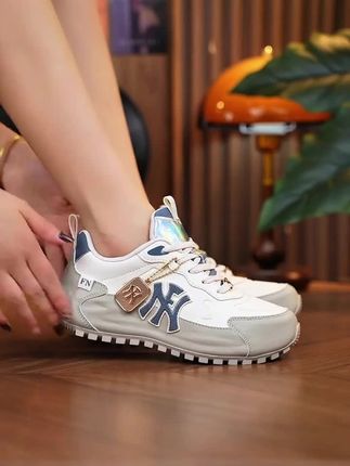 #秋季新款 FN男鞋秋季新款手工包底鞋男士时尚运动休闲鞋户外增高潮流板鞋男 #户外增高 #潮流板鞋推荐