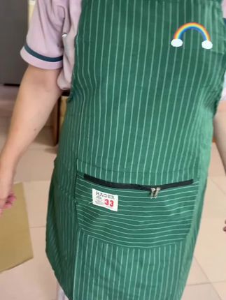 #围裙 ##好物推荐🔥 有了这款围裙再也不怕油烟溅到衣服上了#家居好物