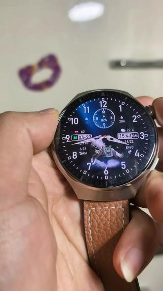 #华为watch4pro 手表鸿蒙系统安装独立蓝微信,手表开通esim后在外面不带手机也可以收发信息,打字,发图,发表情包,语音,视频,很方便!安装手表版抖音,刷抖音视频,看评论,点赞!还有很多可玩性。